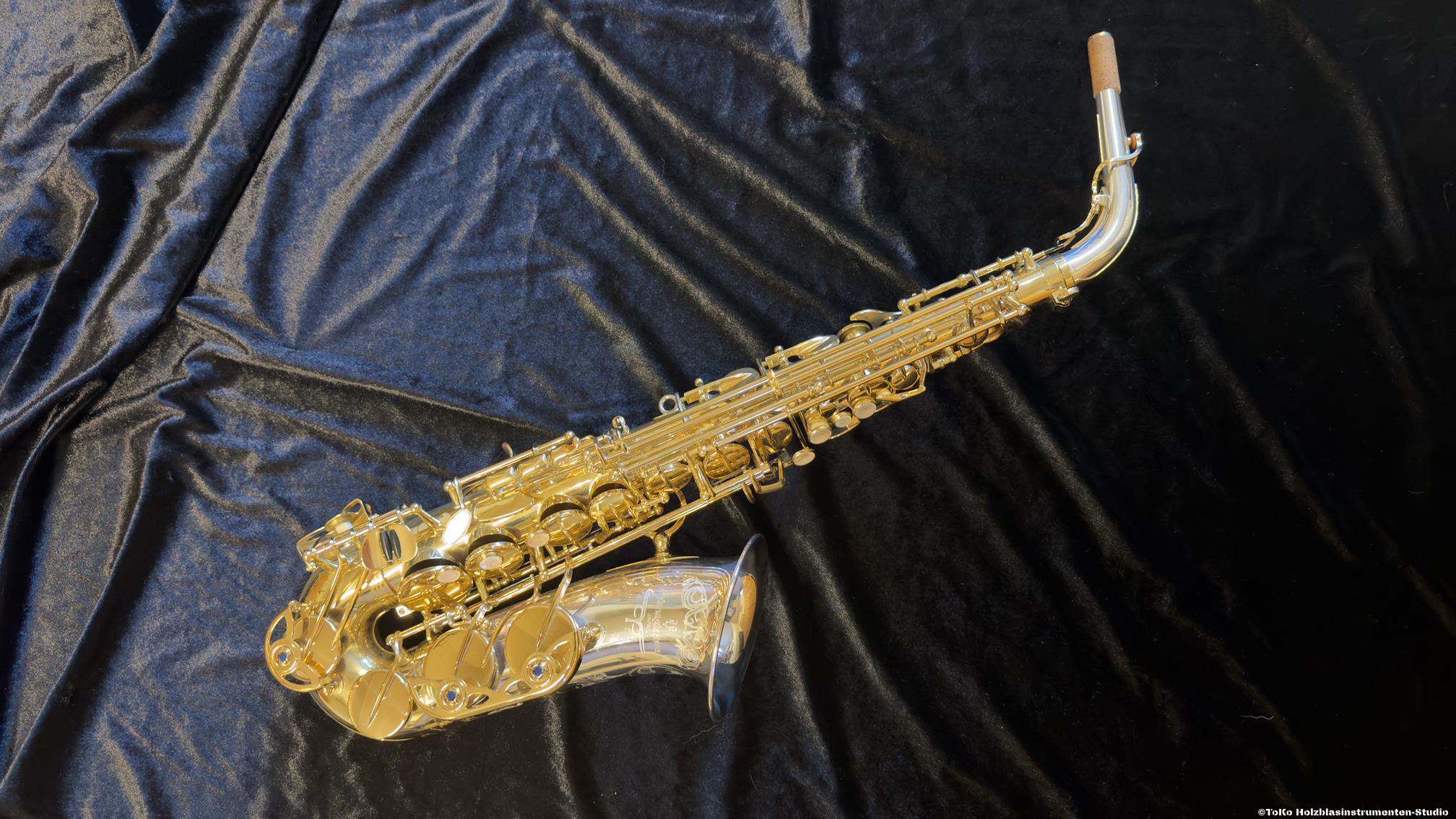 Yanagisawa WO-33