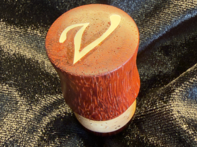 Initiale Inlay